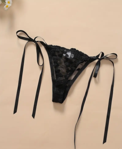 Brassiere 💗 Kalp Desenli ve 🌺 Çiçek Desenli Tanga Takımları