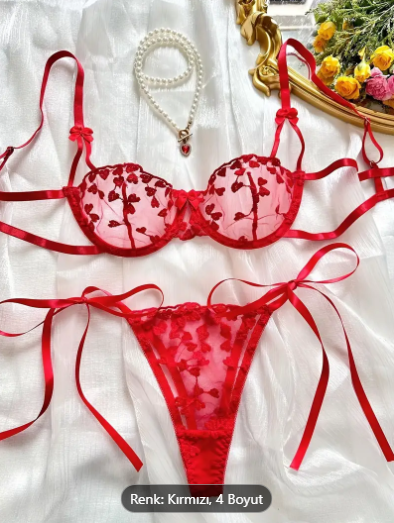 Brassiere 💗 Kalp Desenli ve 🌺 Çiçek Desenli Tanga Takımları